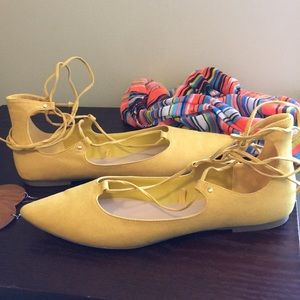 Old Navy Lace Up Flats Size 10